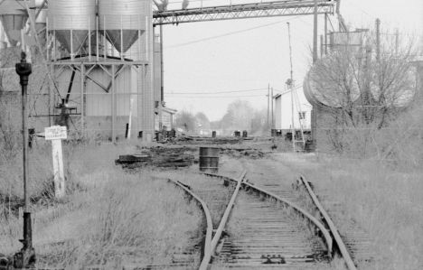 C&O Being Pulled Up at Lakeview MI